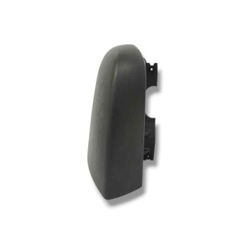 Recambio de molduras traseras para nissan primastar furgoneta (x83) 2.5 dci 140 referencia OEM IAM 93850666 8200229874 93850667