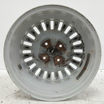 Recambio de llanta para citroën c3 1.4 hdi referencia OEM IAM 5402F7 6JX15CH4 ET27 4H 4X108