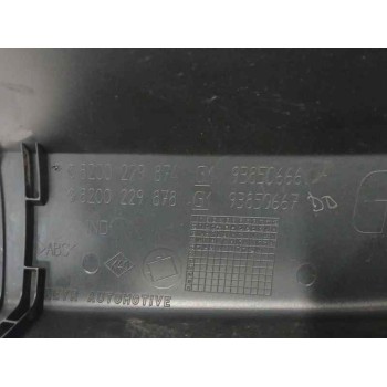 Recambio de molduras traseras para nissan primastar furgoneta (x83) 2.5 dci 140 referencia OEM IAM 93850666 8200229874 93850667