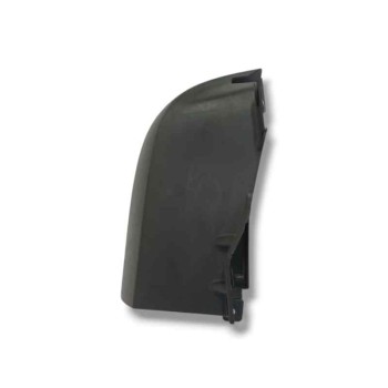 Recambio de molduras traseras para nissan primastar furgoneta (x83) 2.5 dci 140 referencia OEM IAM 93850666 8200229874 93850667