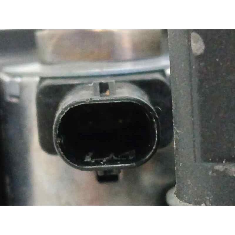 BOMBA DIRECCION LH2115670