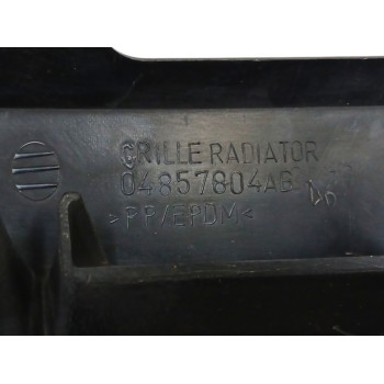 Recambio de rejilla delantera para chrysler voyager (rg) 2.8 crd cat referencia OEM IAM 04857804AB  