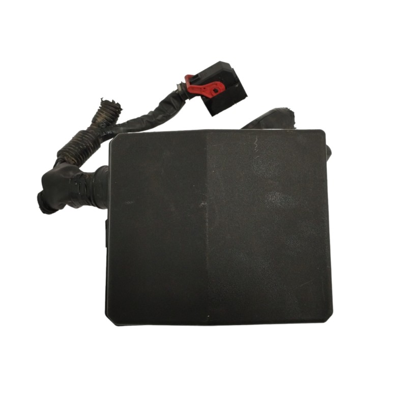 CAJA RELES / FUSIBLES