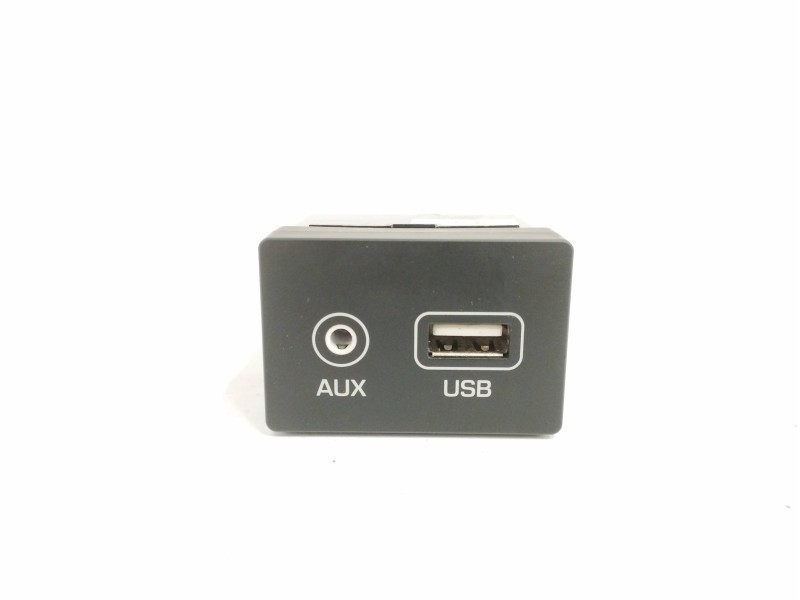 Recambio de modulo electronico para hyundai tucson 1.6 cat referencia OEM IAM 96120D3600 USB AUX 