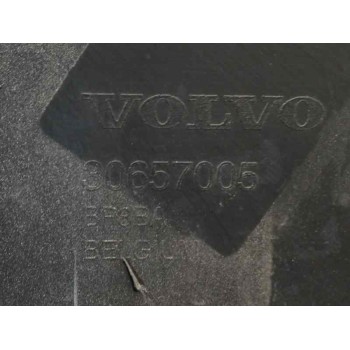 Recambio de paragolpes delantero para volvo s40 berlina 2.0 diesel cat referencia OEM IAM 30657005 OBSERVAR FOTOS 