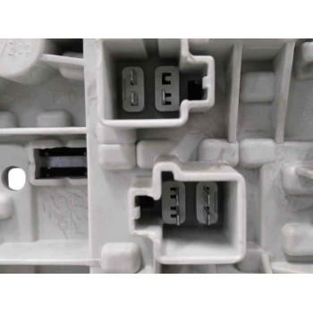 Recambio de piloto trasero izquierdo para volvo s40 berlina 2.0 diesel cat referencia OEM IAM 30678737  