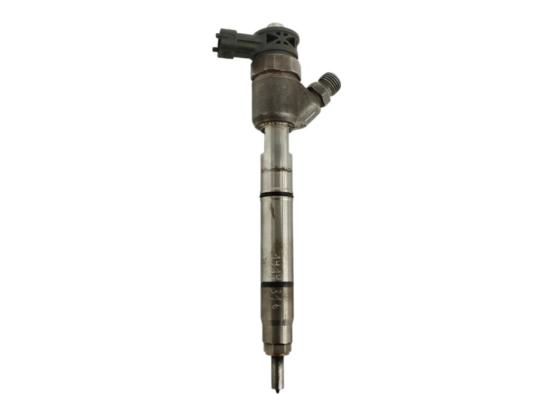 Recambio de inyector para hyundai i30 fastback tecno referencia OEM IAM 338002A610 0445110589 