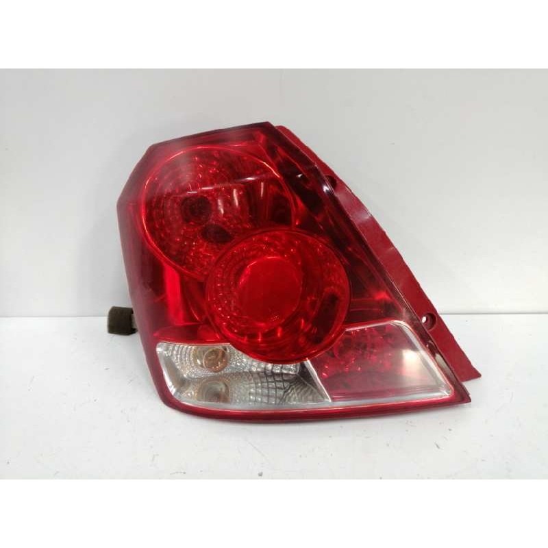 Recambio de piloto trasero izquierdo para chevrolet kalos 1.4 cat referencia OEM IAM 300266L  