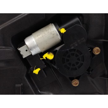 Recambio de elevalunas delantero izquierdo para mazda 3 berlina (bk) 2.0 16v cat referencia OEM IAM BP4K5997X  