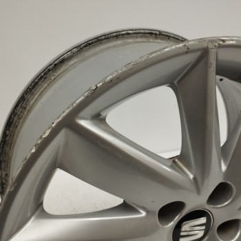Recambio de llanta para seat ibiza st (6p8) 1.4 tdi referencia OEM IAM 6J0601025M 6X15H2 ET38 5H 5X100