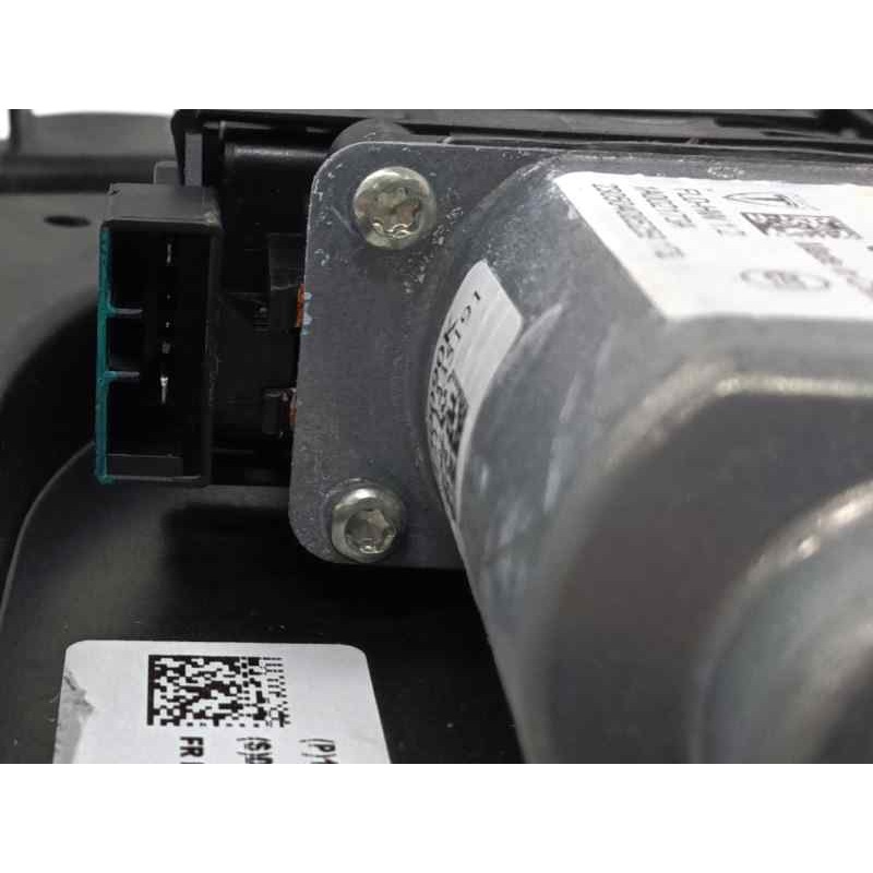 ELEVALUNAS DELANTERO IZQUIERDO