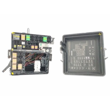 Recambio de caja reles / fusibles para hyundai tucson 1.6 cat referencia OEM IAM 91220D7140  