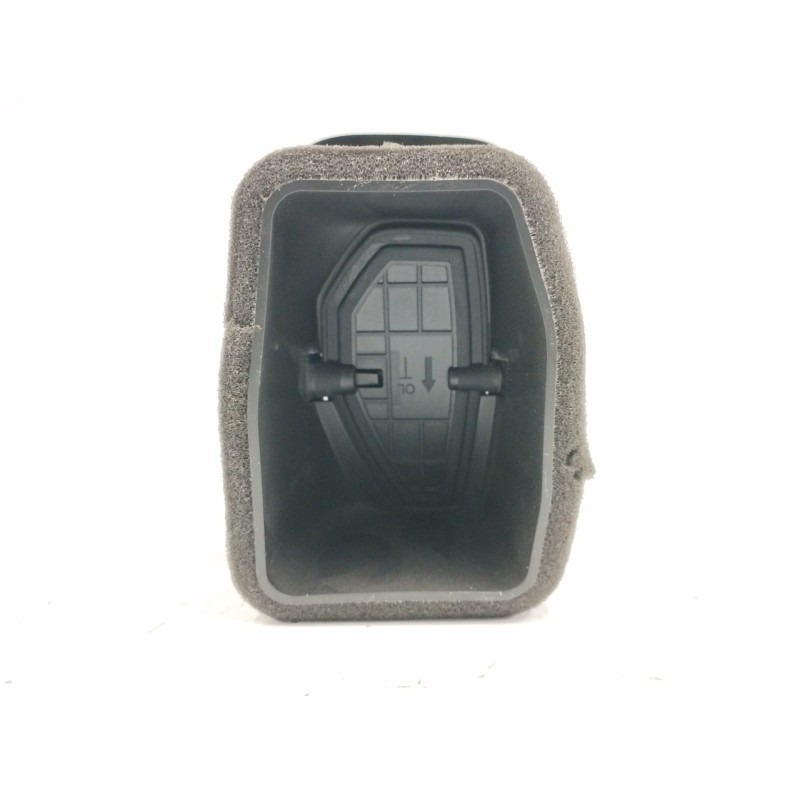 REJILLA AIREADORA LADO IZQUIERDO