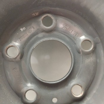 Recambio de neumatico repuesto para toyota avensis berlina (t25) 2.2 d-4d cat referencia OEM IAM 2170602 4TX17FH ET39 5H 5X115