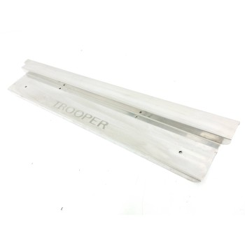 Recambio de moldura para isuzu trooper 3.0 dti (3-trg.) referencia OEM IAM  PUERTA LATERAL 