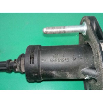 Recambio de bomba embrague para opel astra j sports tourer cosmo referencia OEM IAM 55561915  