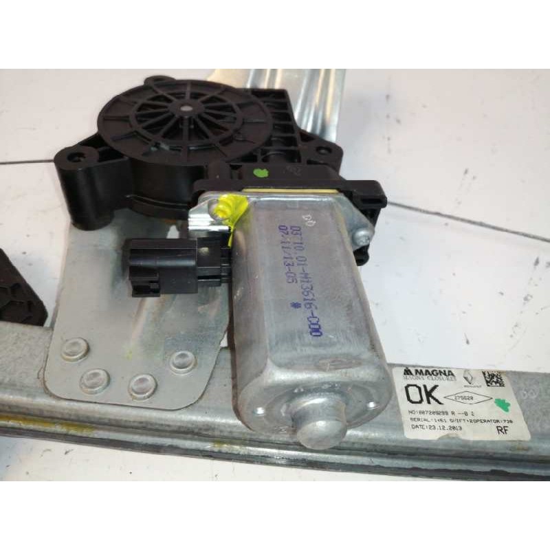 ELEVALUNAS DELANTERO DERECHO 807209299R CARIBE