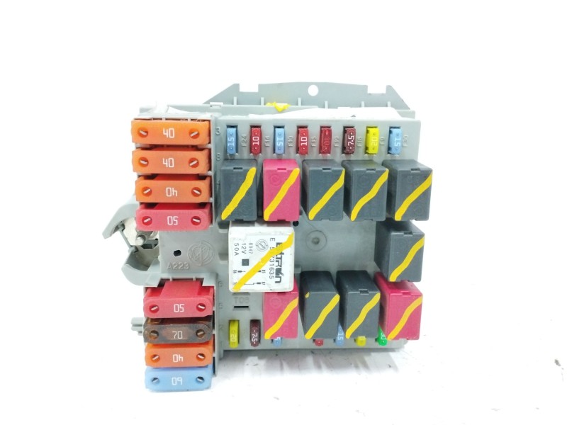 Recambio de caja reles / fusibles para fiat croma (194) 1.9 jtd 16v cat referencia OEM IAM 51738103  