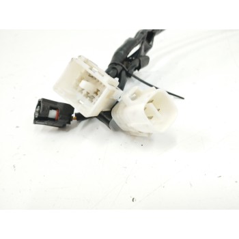 Recambio de enganche cinturon izquierdo para lexus is200 (ds2/is2) 2.2 d-cat referencia OEM IAM  DELANTERO 