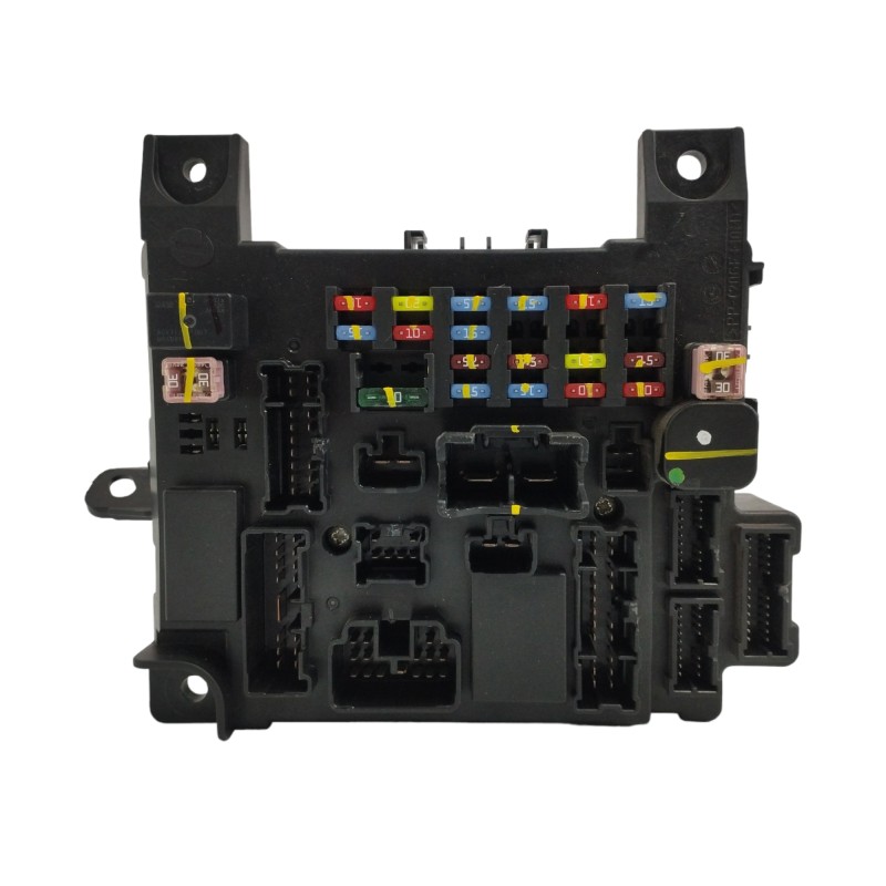 CAJA RELES / FUSIBLES