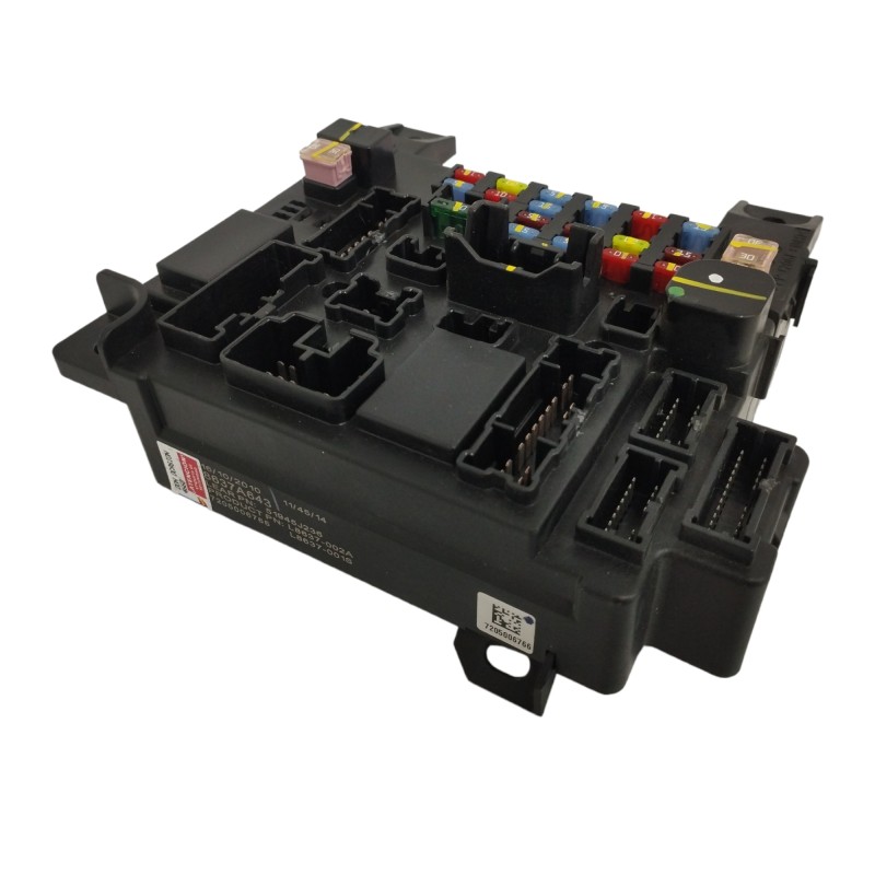 CAJA RELES / FUSIBLES