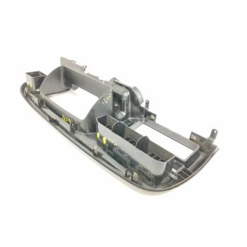 Recambio de consola central para isuzu trooper 3.0 dti (3-trg.) referencia OEM IAM  TAPA CUADRO 