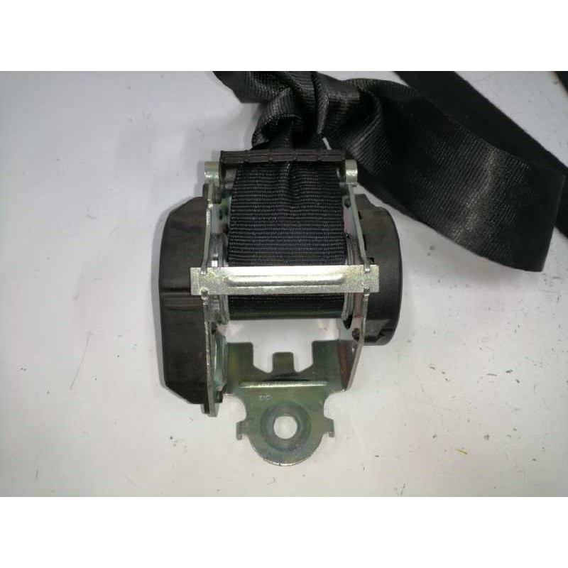 CINTURON SEGURIDAD TRASERO DERECHO