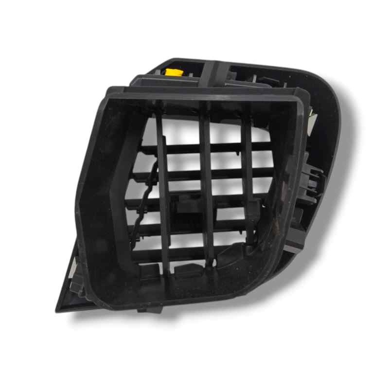 REJILLA AIREADORA LADO IZQUIERDO