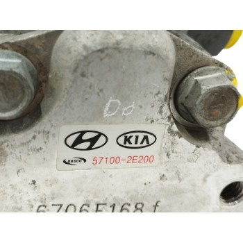 Recambio de bomba direccion para kia sportage 2.0 crdi referencia OEM IAM 571002E200  