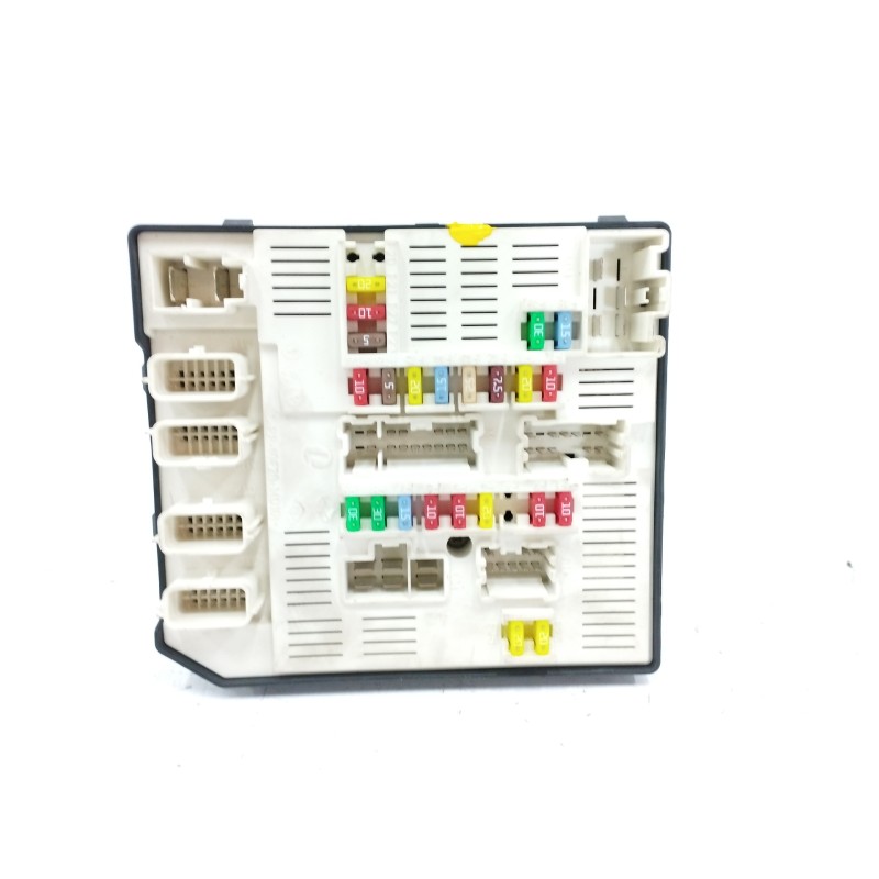 Recambio de caja reles / fusibles para renault megane iii berlina 5 p 1.6 16v referencia OEM IAM 284B60168R  