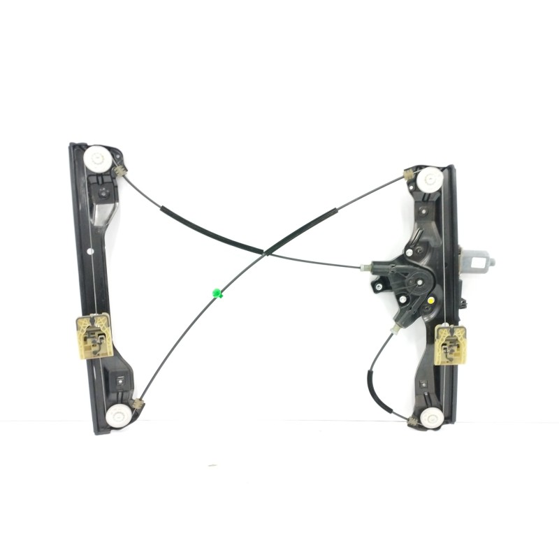 ELEVALUNAS DELANTERO DERECHO