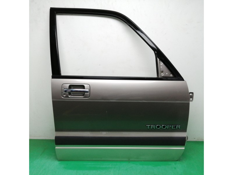 Recambio de puerta delantera derecha para isuzu trooper 3.0 dti (3-trg.) referencia OEM IAM  OBSERVAR FOTOS 
