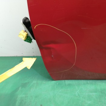 Recambio de puerta delantera izquierda para peugeot 208 1.2 12v vti referencia OEM IAM 9673558680 NECESITA REPARACION OBSERVAR F