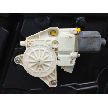 Recambio de elevalunas delantero izquierdo para mercedes-benz clase b (w246) 1.5 cdi cat referencia OEM IAM A2467230214 A2469065