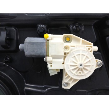 Recambio de elevalunas delantero derecho para mercedes-benz clase b (w246) 1.5 cdi cat referencia OEM IAM A2467230314 A246906520