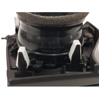 Recambio de rejilla aireadora para toyota auris 1.2 16v turbo cat referencia OEM IAM 5556862280 LADO IZQUIERDO 