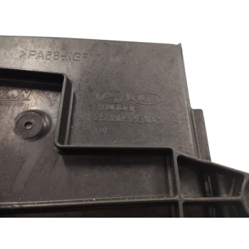 Recambio de electroventilador para kia sportage 2.0 crdi referencia OEM IAM 253802EXXX  