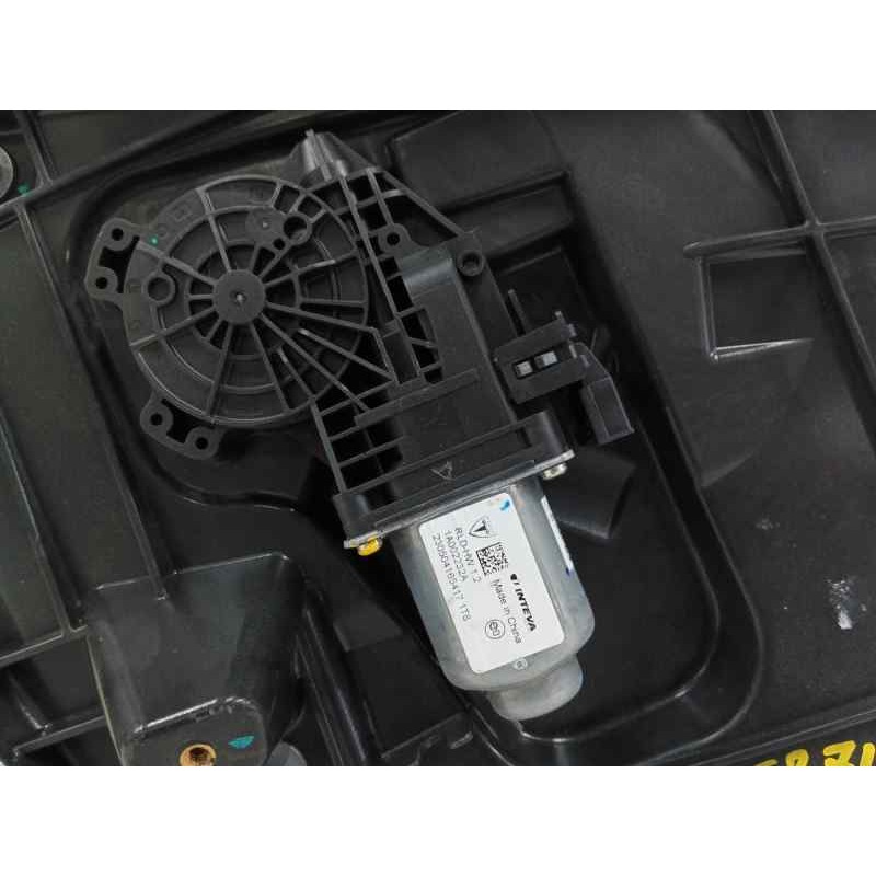 ELEVALUNAS TRASERO IZQUIERDO