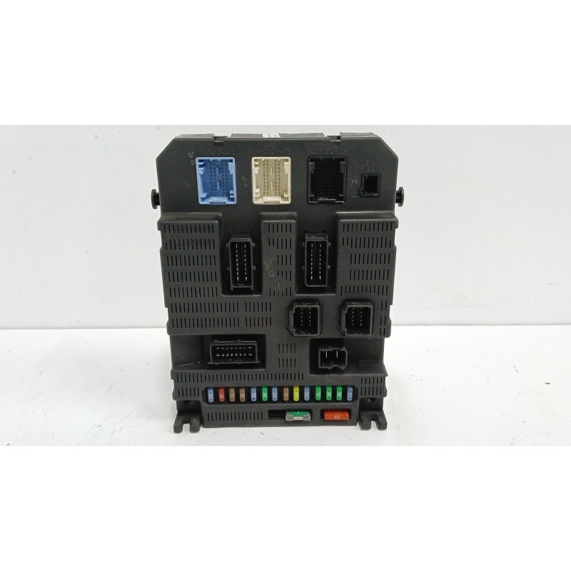 Recambio de caja reles / fusibles para citroën c3 1.6 16v hdi referencia OEM IAM 9659285480  