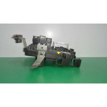 Recambio de caja reles / fusibles para nissan terrano/terrano.ii (r20) aventura referencia OEM IAM 4F030036  