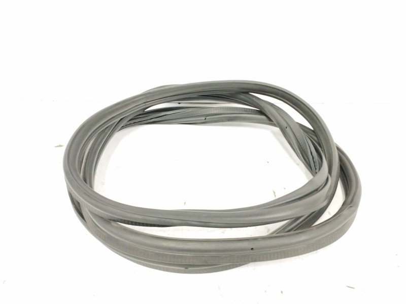 Recambio de gomas contorno puerta para peugeot 2008 (--.2013) 1.6 e-hdi fap referencia OEM IAM Recambio de gomas contorno puerta para peugeot 2008 (--.2013) 1.6 e-hdi fap referencia OEM IAM