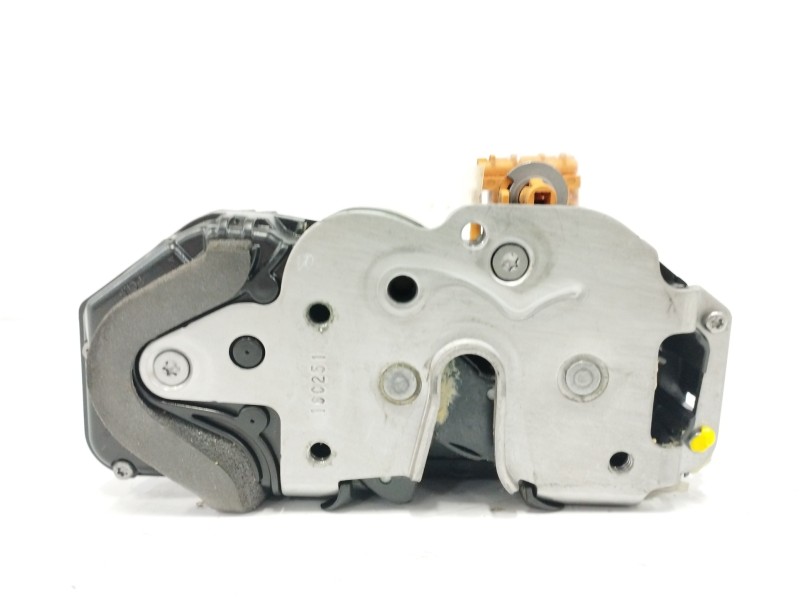 Recambio de cerradura puerta delantera derecha para opel adam 1.4 16v referencia OEM IAM 13579523  