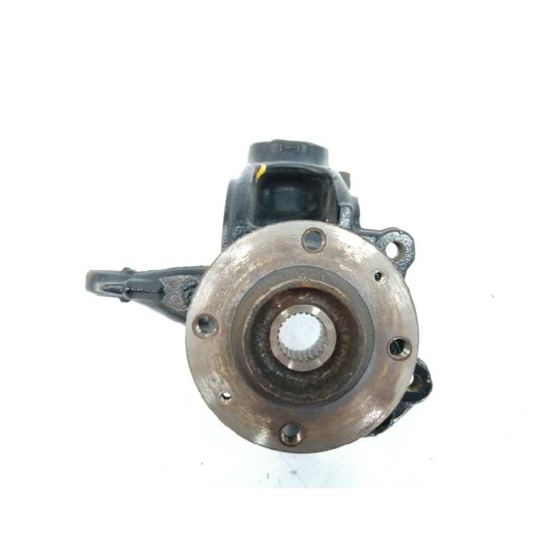 Recambio de mangueta delantera derecha para peugeot 208 1.6 blue-hdi fap referencia OEM IAM   