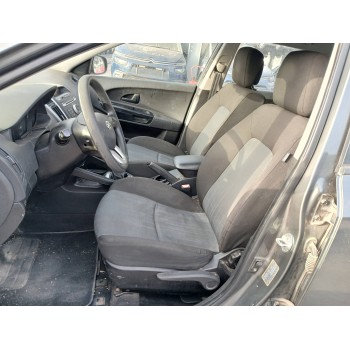 Recambio de carroceria corte para kia cee´d 1.6 cat referencia OEM IAM   