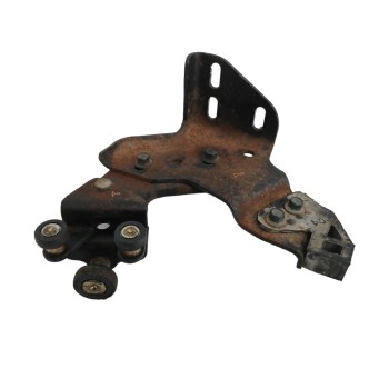 SOPORTE / GUIA PUERTA CORREDERA LATERAL INFERIOR LADO DERECHO