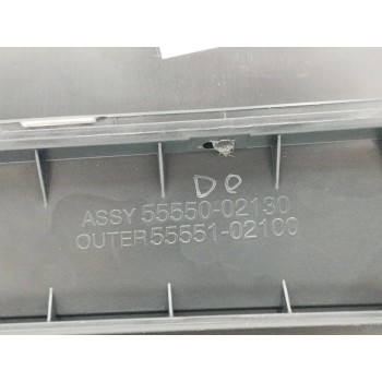 Recambio de guantera para toyota auris 2.2 d-cat referencia OEM IAM 5555002130 5555102100 