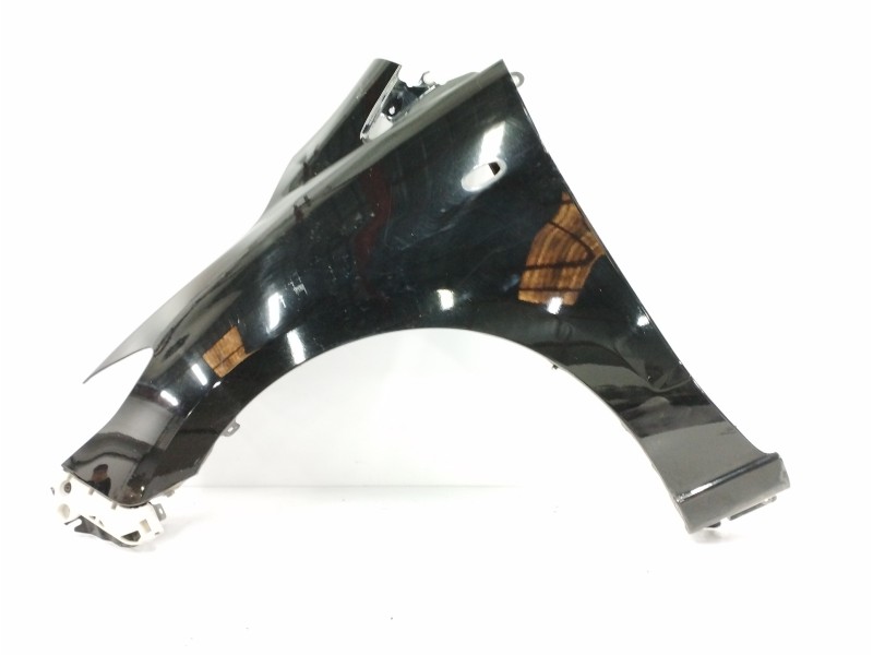 Recambio de aleta delantera izquierda para mazda 5 berl. (cr) 2.0 diesel cat referencia OEM IAM Recambio de aleta delantera izquierda para mazda 5 berl. (cr) 2.0 diesel cat referencia OEM IAM