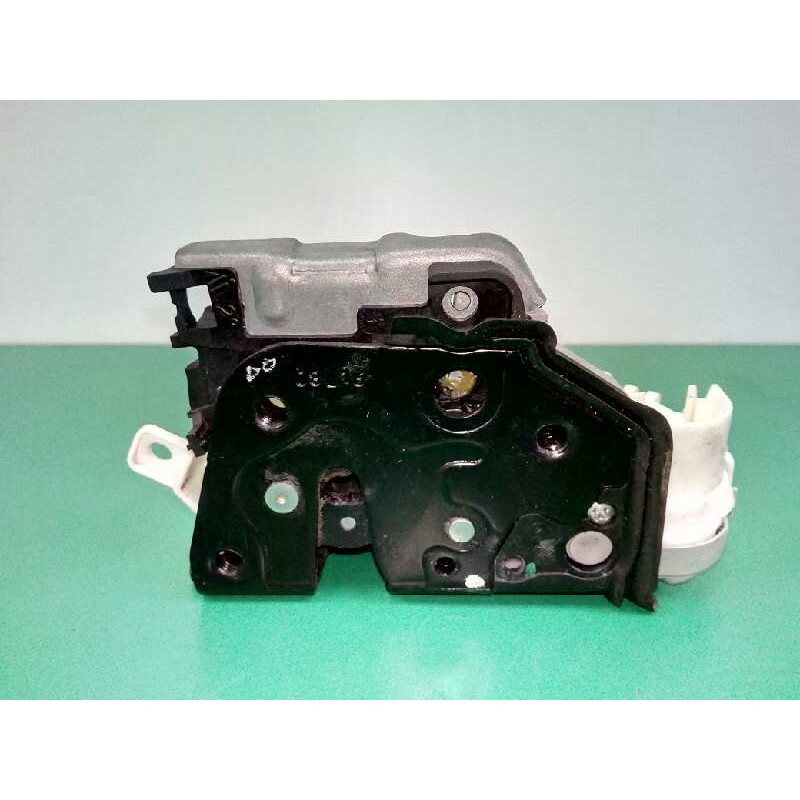 Recambio de cerradura puerta delantera izquierda para audi q3 (8ug) 2.0 16v tdi referencia OEM IAM 8J1837015F  