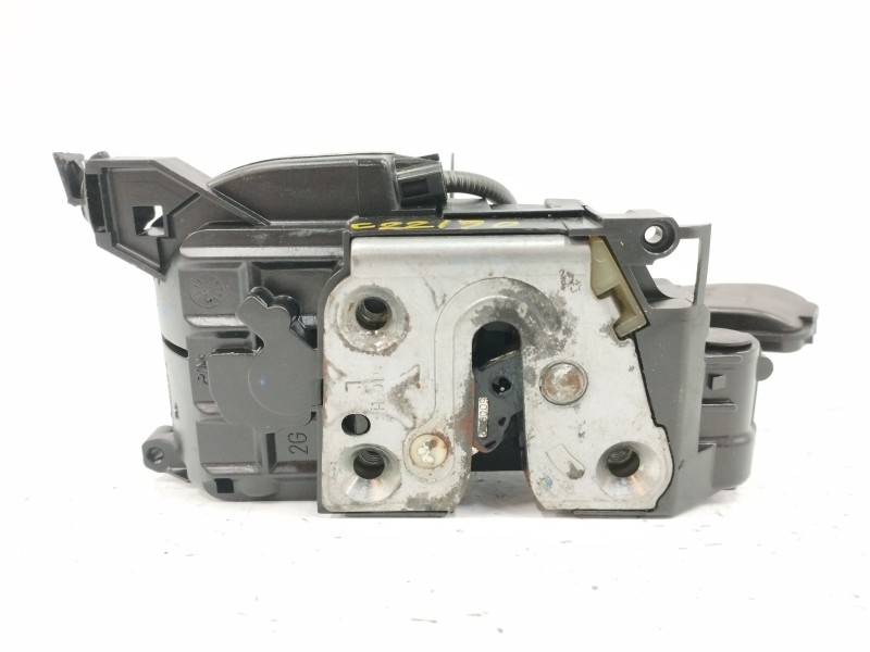 Recambio de cerradura puerta trasera izquierda para renault megane iii berlina 5 p dynamique referencia OEM IAM 825030002R  