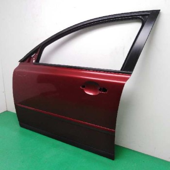 Recambio de puerta delantera izquierda para volvo s40 berlina 2.4 cat referencia OEM IAM 31335440  